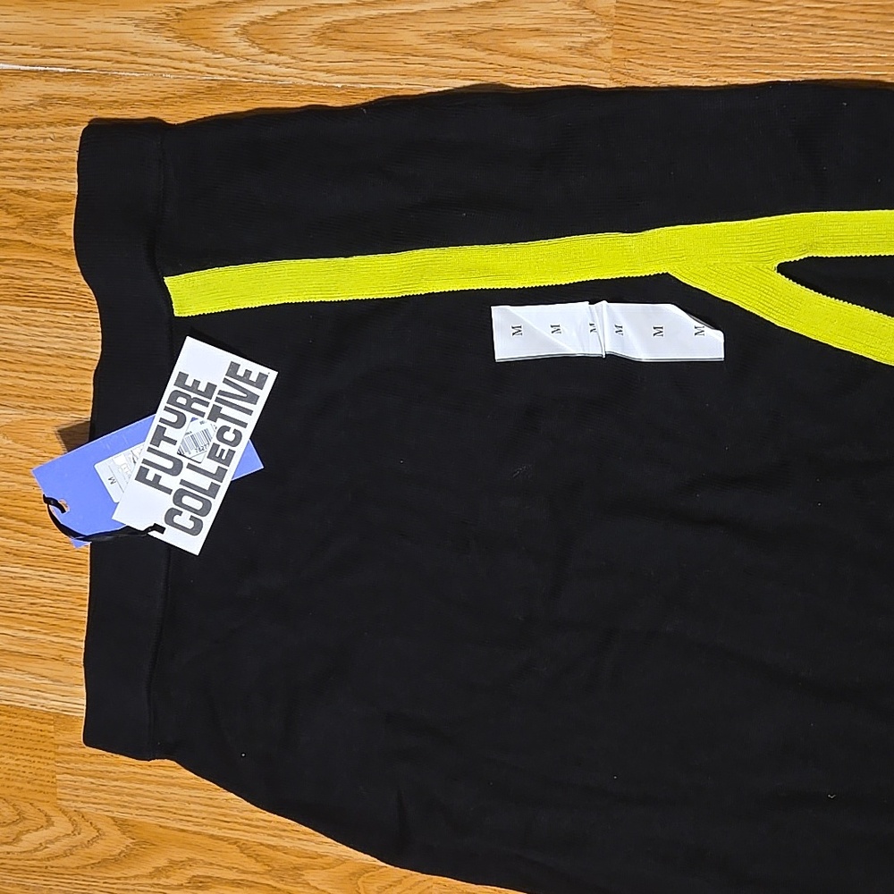 NWT Future Collective pencil skirt with slit. Black and neon yellow/green - Picture 3 of 6